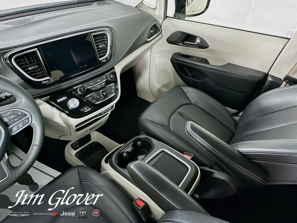 2024 Chrysler Pacifica Touring L AWD