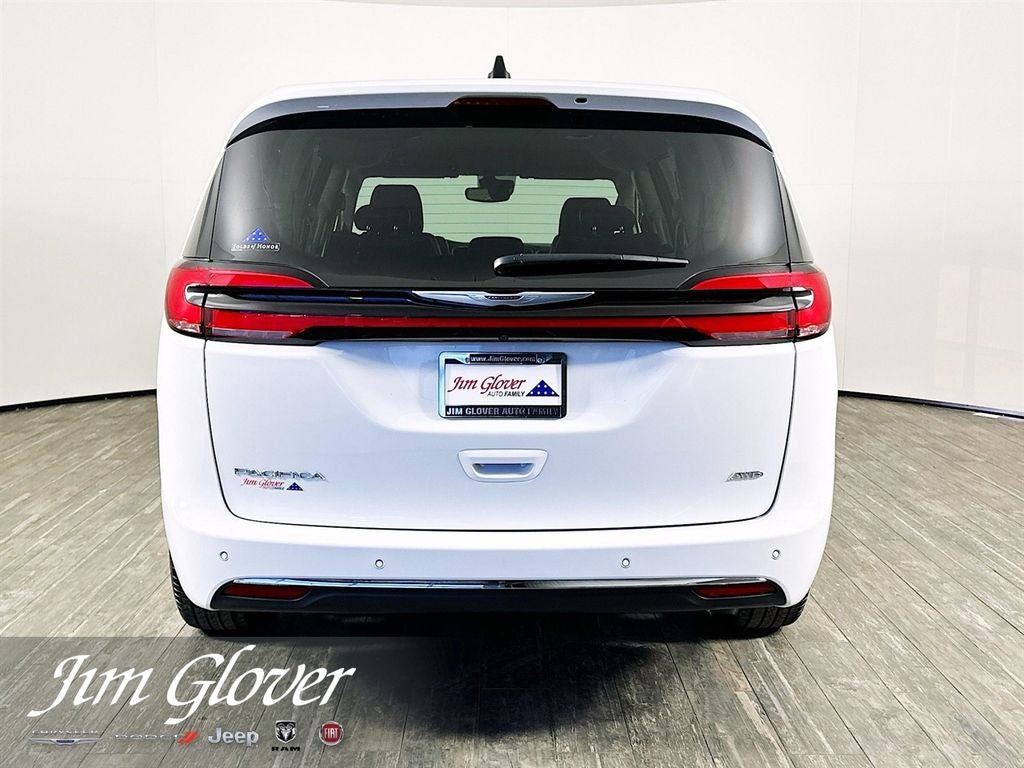 2024 Chrysler Pacifica Touring L AWD