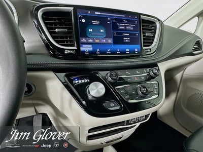 2024 Chrysler Pacifica Touring L AWD