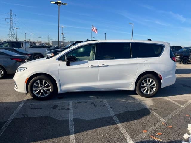 2024 Chrysler Pacifica Touring L AWD