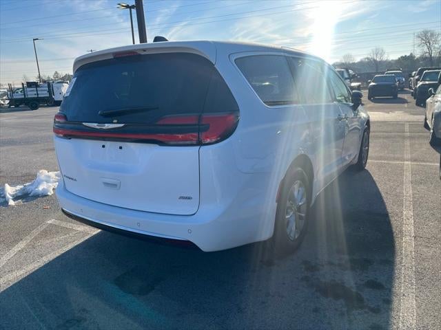 2024 Chrysler Pacifica Touring L AWD