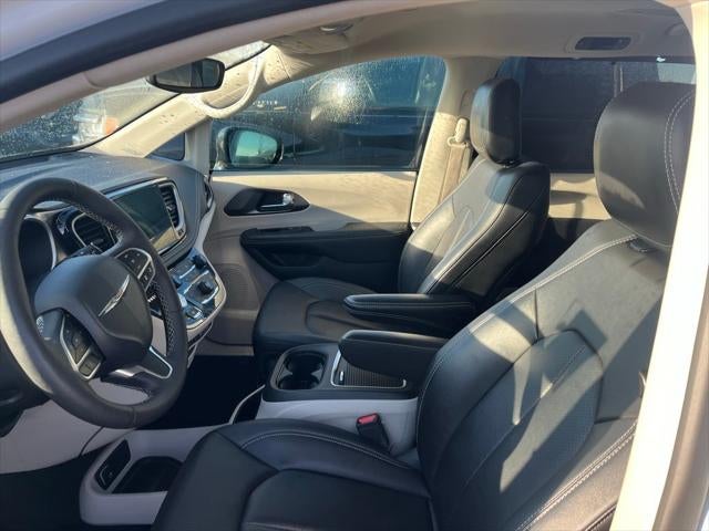 2024 Chrysler Pacifica Touring L AWD