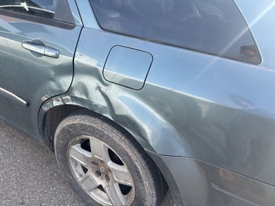 2006 Dodge Magnum Base