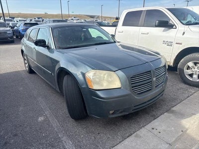 2006 Dodge Magnum Base