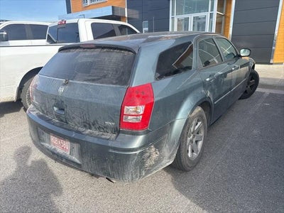 2006 Dodge Magnum Base