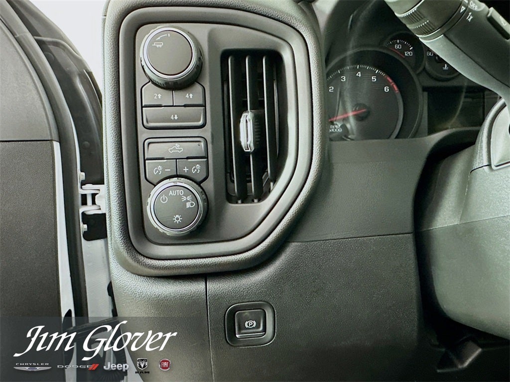 2025 Chevrolet Silverado 2500HD 4WD Crew Cab Standard Bed Custom