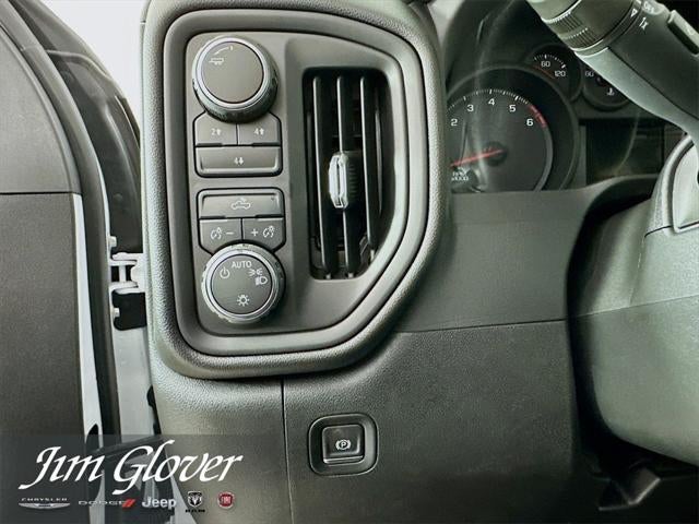 2025 Chevrolet Silverado 2500HD 4WD Crew Cab Standard Bed Custom