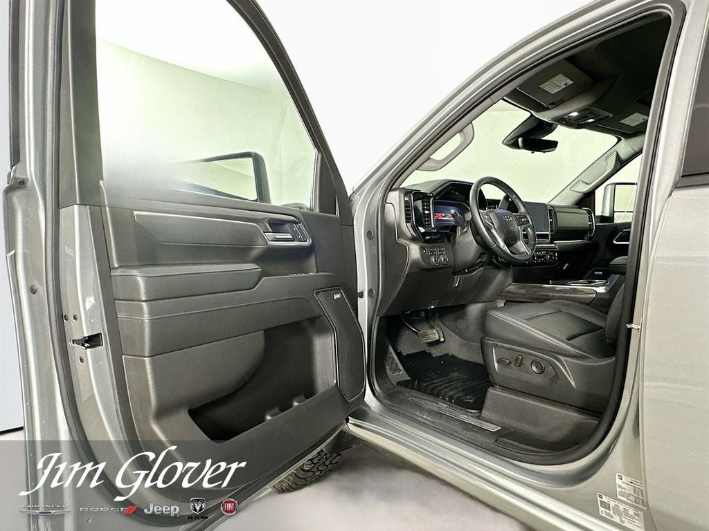 2025 Chevrolet Silverado 2500HD 4WD Crew Cab Standard Bed LTZ