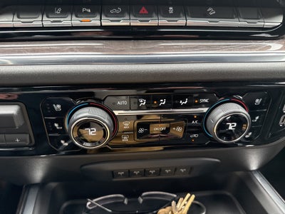 2024 Chevrolet Silverado 2500HD 4WD Crew Cab Standard Bed LTZ