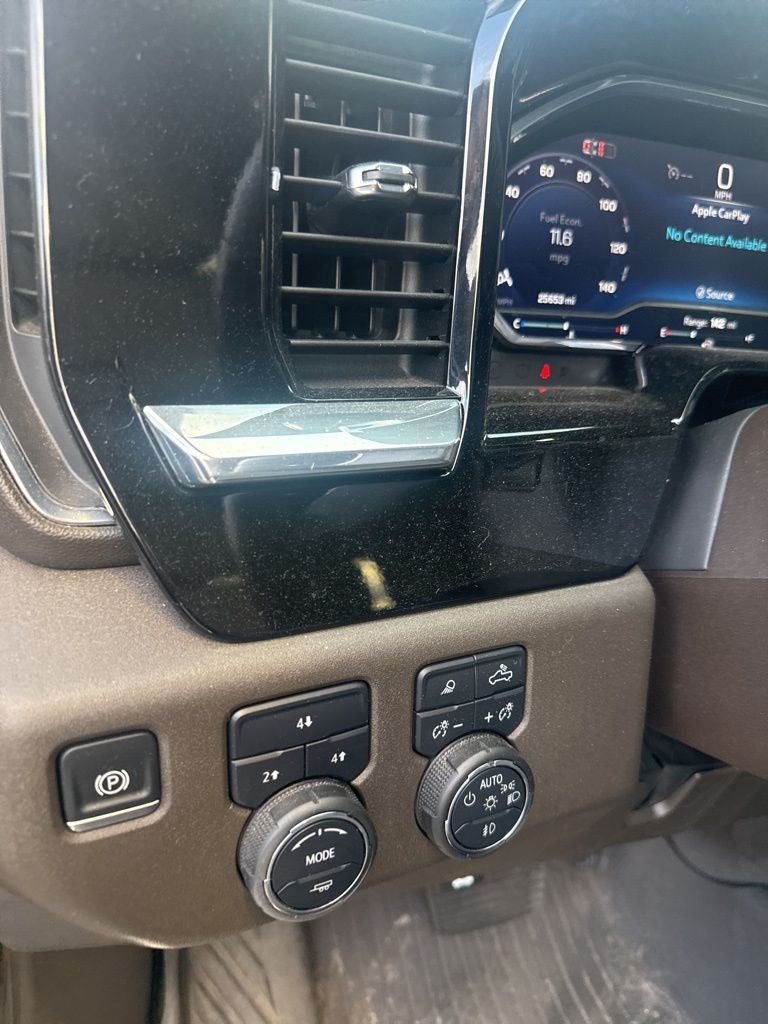 2024 Chevrolet Silverado 3500HD 4WD Crew Cab Standard Bed LT