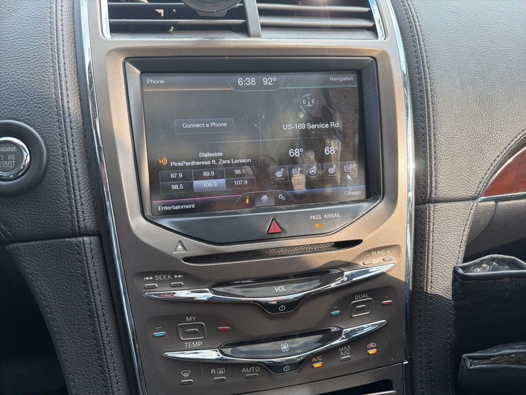 2014 Lincoln MKX Base