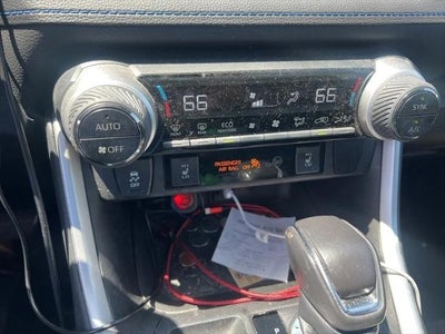 2019 Toyota RAV4 Hybrid XSE