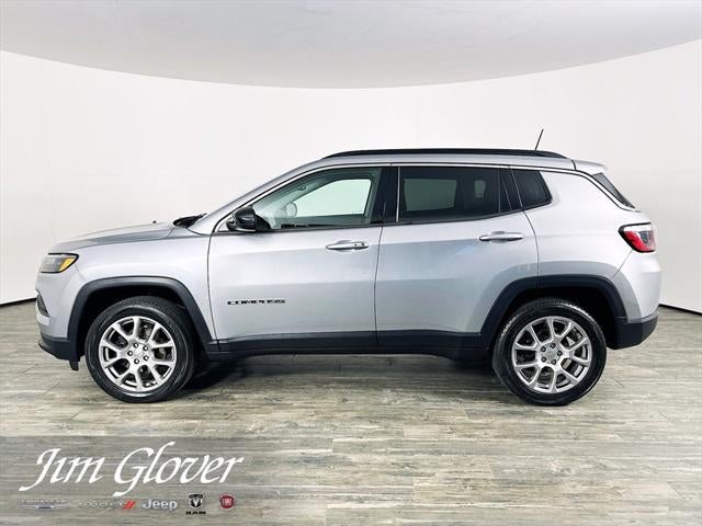 2022 Jeep Compass Latitude Lux 4x4