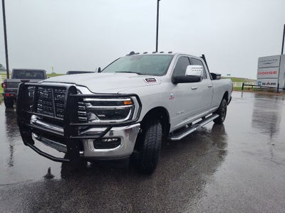 2026 RAM 3500 Laramie Crew Cab 4x4 8' Box