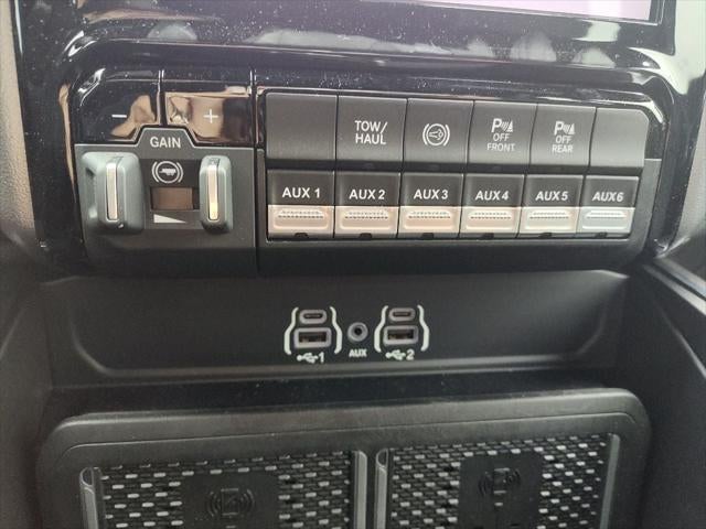 2026 RAM 3500 Laramie Crew Cab 4x4 8' Box