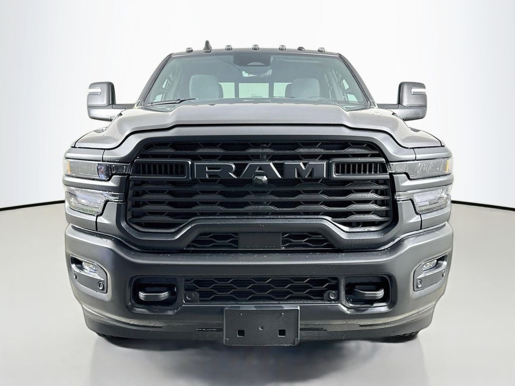 2025 RAM 2500 Tradesman Crew Cab 4x4 6'4' Box