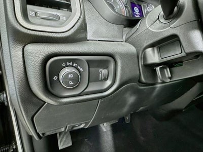 2025 RAM 2500 Tradesman Crew Cab 4x4 6'4' Box