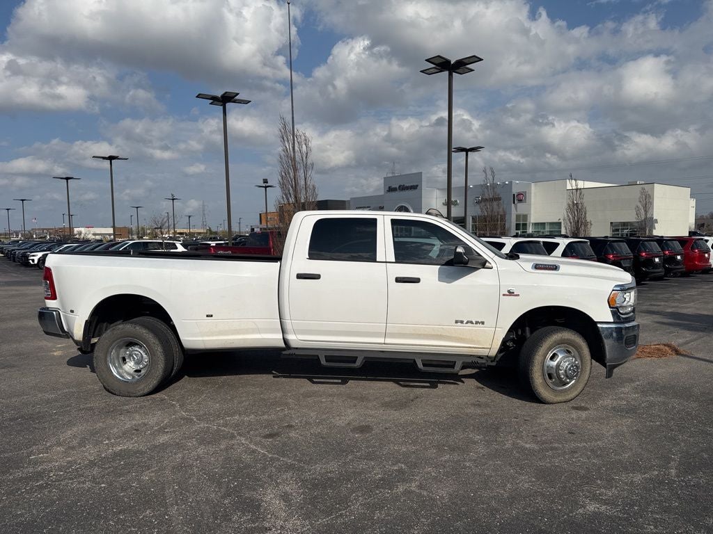 2022 RAM 3500 Tradesman Crew Cab 4x4 8' Box