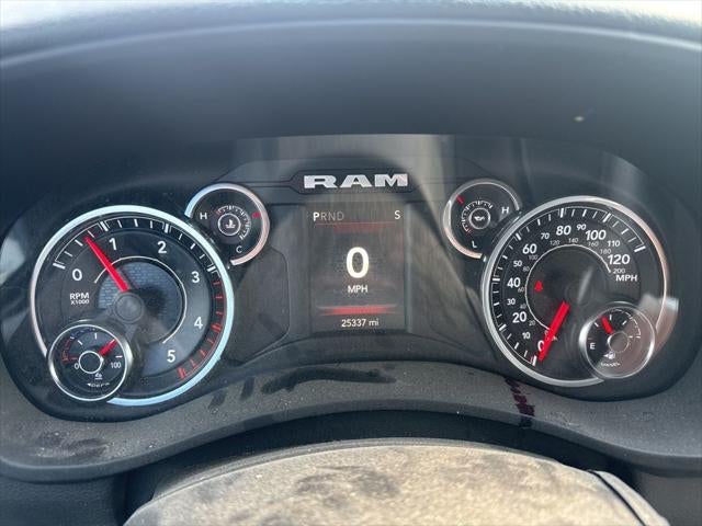 2022 RAM 3500 Tradesman Crew Cab 4x4 8' Box