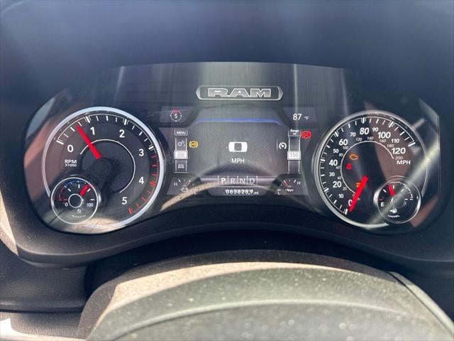 2023 RAM 3500 Tradesman Crew Cab 4x4 8' Box