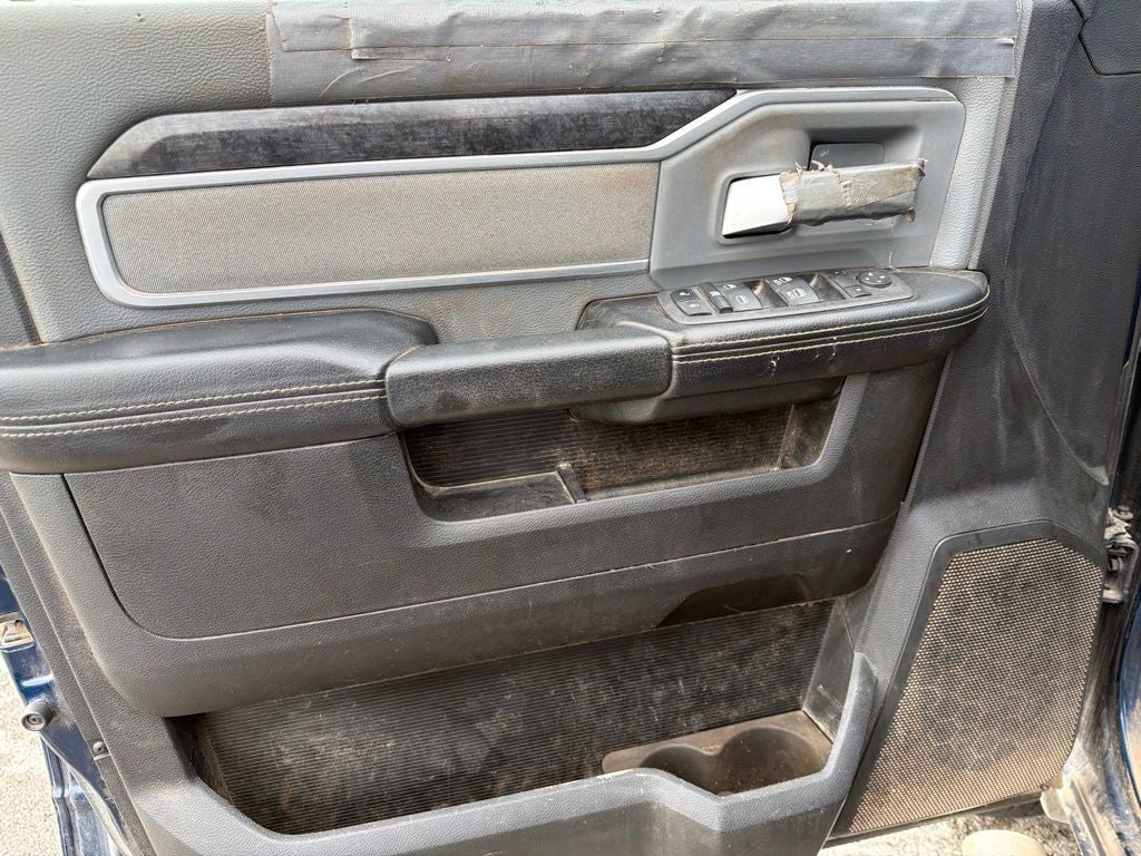 2022 RAM 3500 Big Horn Crew Cab 4x4 8' Box