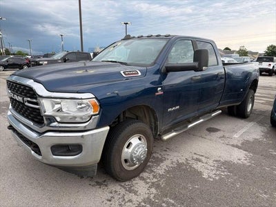2022 RAM 3500 Big Horn Crew Cab 4x4 8' Box