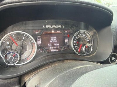 2022 RAM 3500 Big Horn Crew Cab 4x4 8' Box