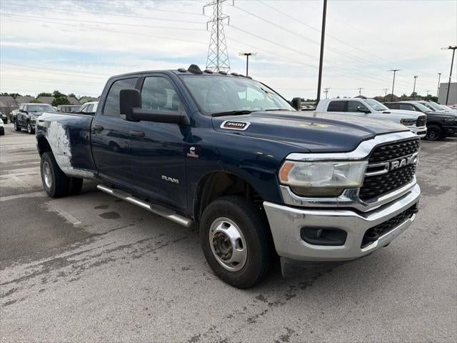 2022 RAM 3500 Big Horn Crew Cab 4x4 8' Box