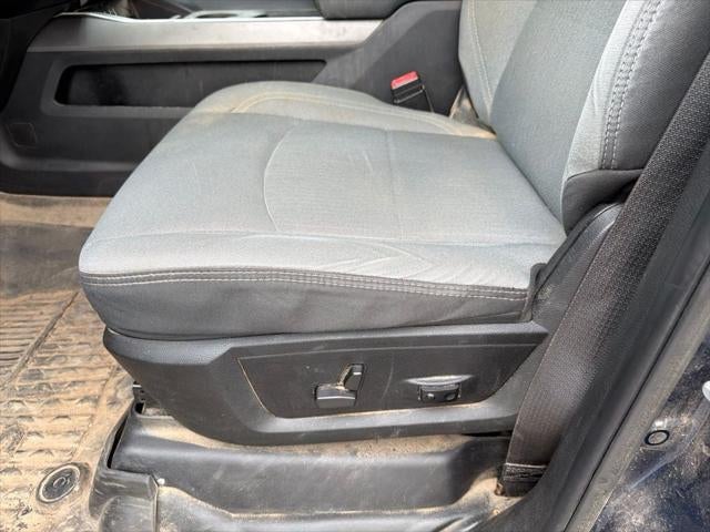 2022 RAM 3500 Big Horn Crew Cab 4x4 8' Box