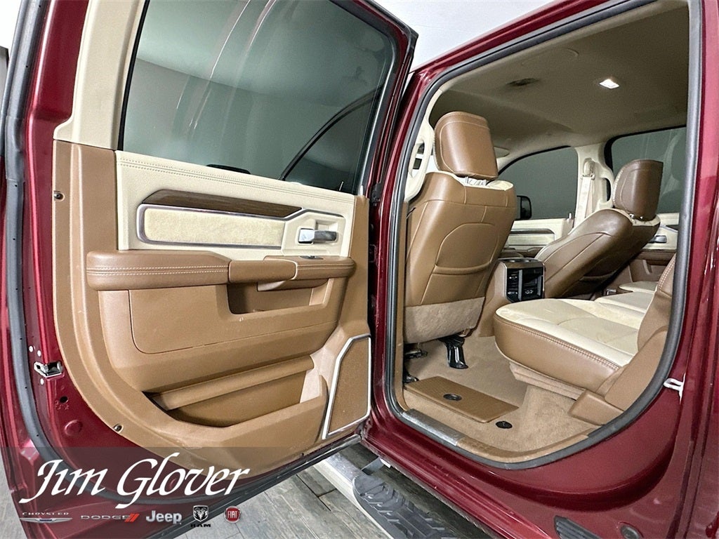 2022 RAM 3500 Laramie Crew Cab 4x4 8' Box