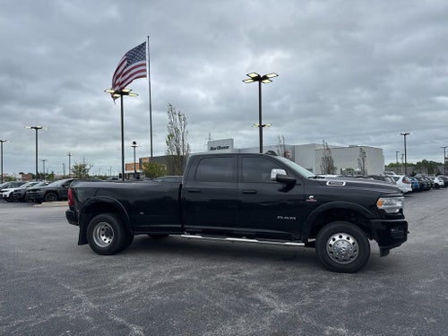 2022 RAM 3500 Laramie Crew Cab 4x4 8' Box