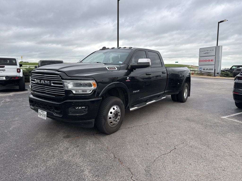 2022 RAM 3500 Laramie Crew Cab 4x4 8' Box