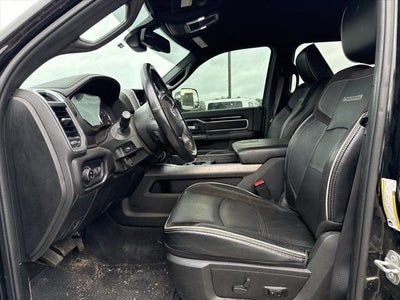 2022 RAM 3500 Laramie Crew Cab 4x4 8' Box
