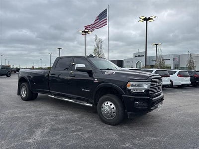 2022 RAM 3500 Laramie Crew Cab 4x4 8' Box