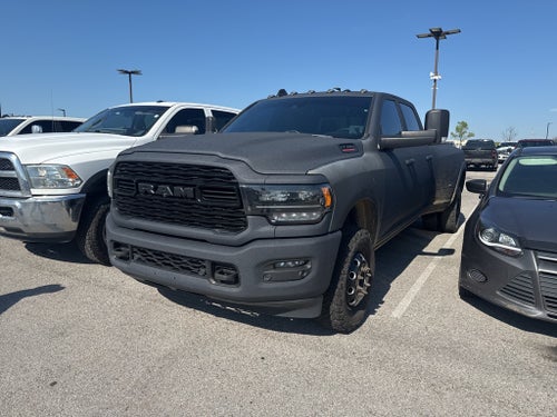 2022 RAM 3500 Limited Crew Cab 4x4 8' Box