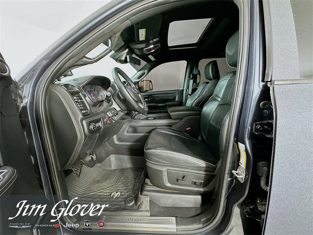 2022 RAM 3500 Limited Crew Cab 4x4 8' Box