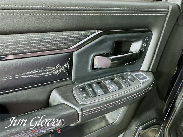 2022 RAM 3500 Limited Crew Cab 4x4 8' Box