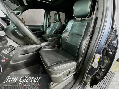 2022 RAM 3500 Limited Crew Cab 4x4 8' Box