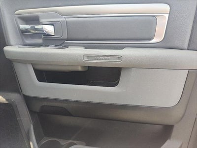 2019 RAM 1500 Classic Tradesman Regular Cab 4x2 6'4' Box