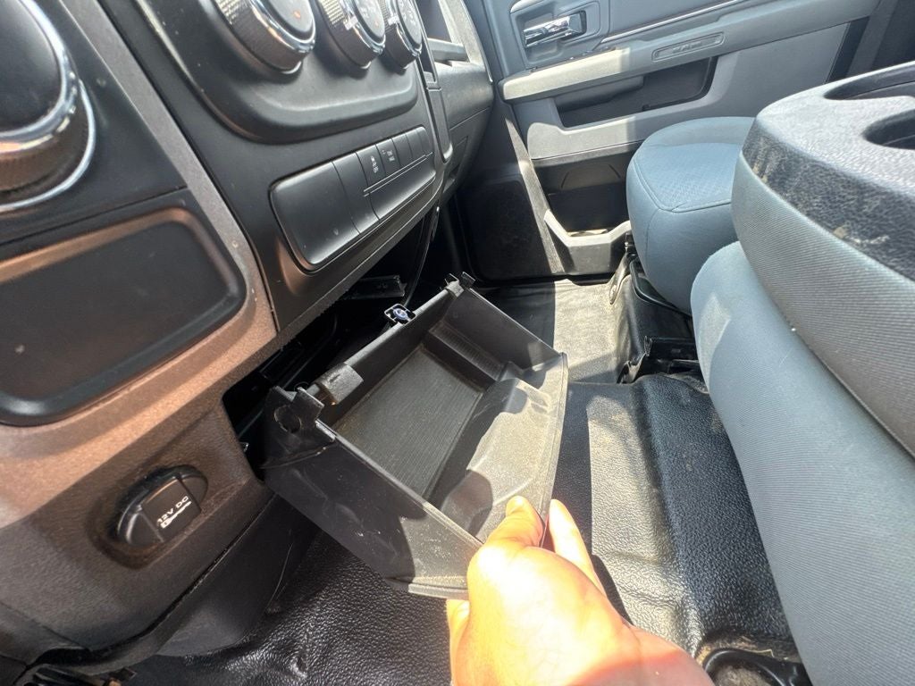 2017 RAM 1500 Tradesman Regular Cab 4x2 8' Box