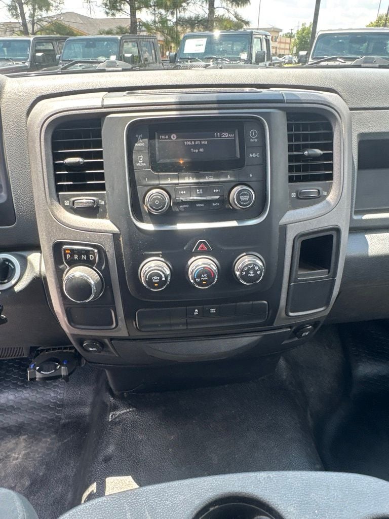 2017 RAM 1500 Tradesman Regular Cab 4x2 8' Box