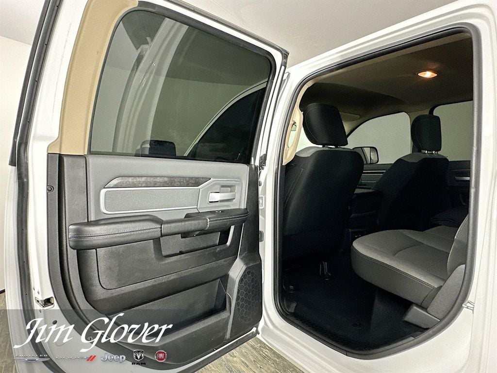 2020 RAM 2500 Big Horn Crew Cab 4x4 6'4' Box