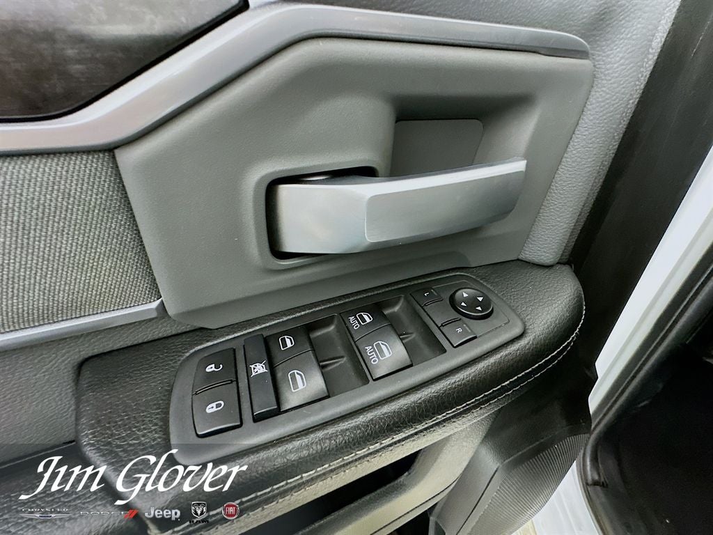 2020 RAM 2500 Big Horn Crew Cab 4x4 6'4' Box