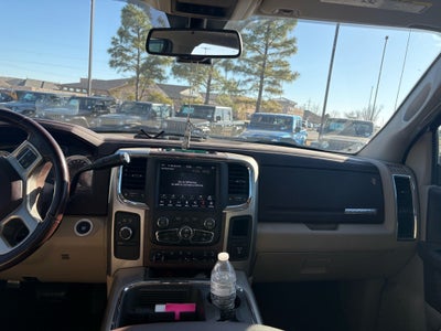 2018 RAM 2500 Laramie Crew Cab 4x4 6'4' Box