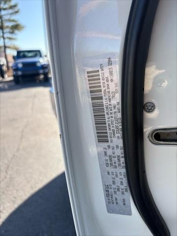 2018 RAM 2500 Laramie Crew Cab 4x4 6'4' Box