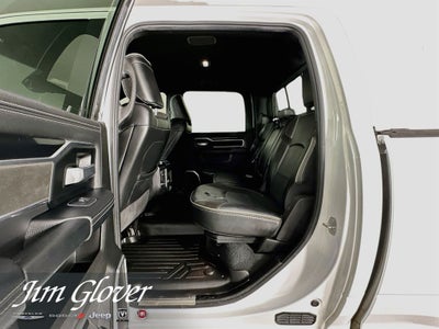 2022 RAM 2500 Laramie Crew Cab 4x4 6'4' Box