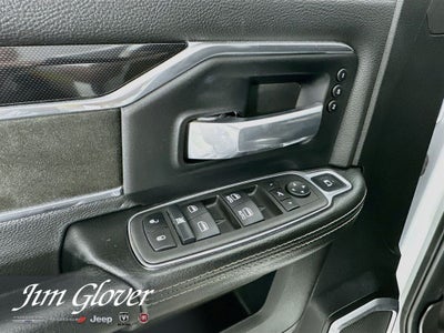 2022 RAM 2500 Laramie Crew Cab 4x4 6'4' Box