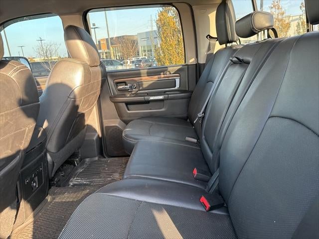 2017 RAM 2500 Laramie Crew Cab 4x4 6'4' Box