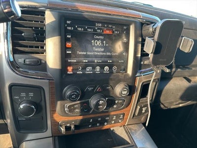 2017 RAM 2500 Laramie Crew Cab 4x4 6'4' Box