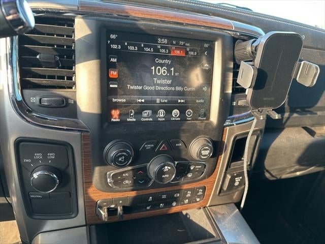 2017 RAM 2500 Laramie Crew Cab 4x4 6'4' Box